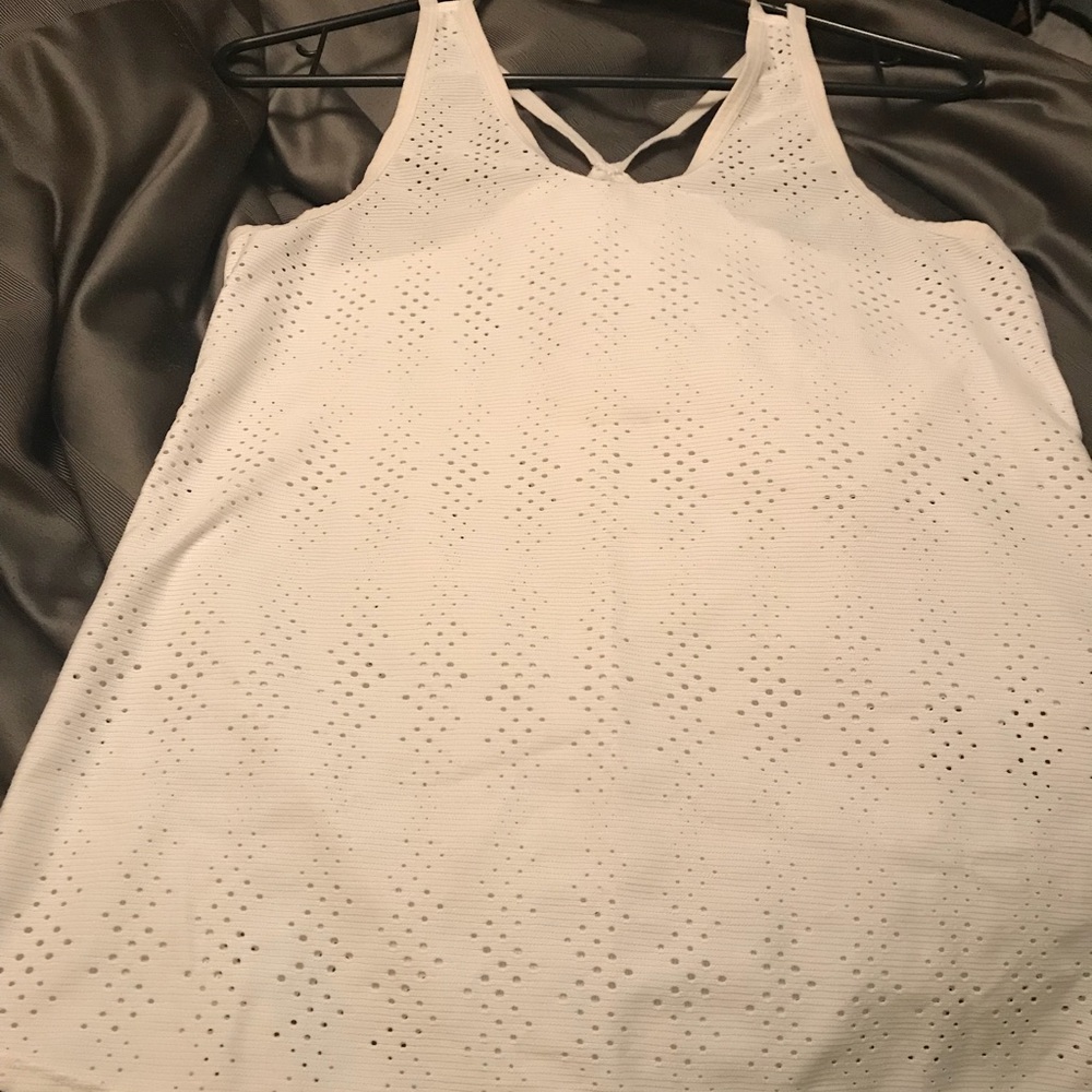 Athleta XS Tank Tops and Sports Bras